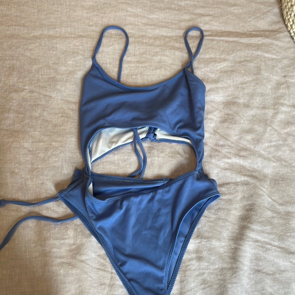 Ribbed one piece swimsuit